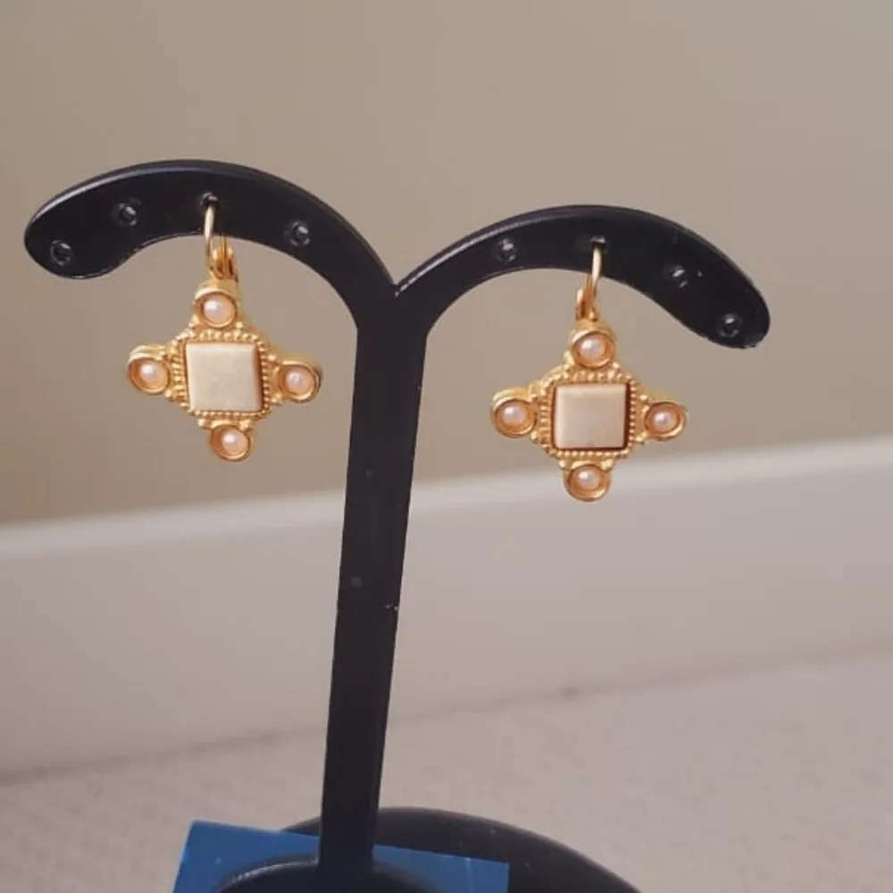 Gold Tone Fashion Earrings. Pearl Studded Signed Drop SlingBack Earrings . 🌴